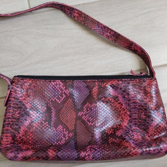 BCBG Maxazria Multi Pink Italian Leather Snakeskin Handbag.   Size  6x11 - Picture 1 of 6